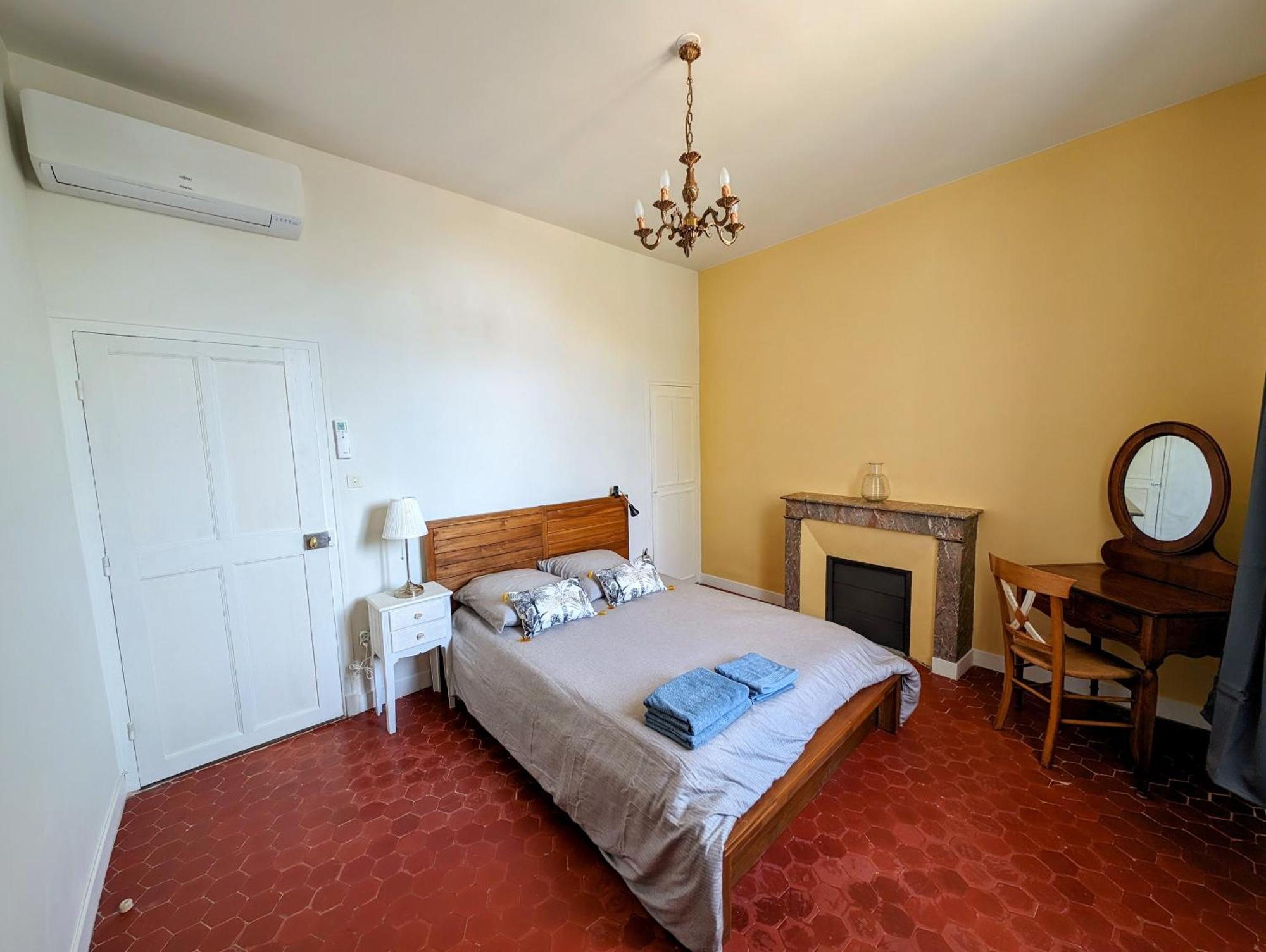 Maison De Style Tout Confort, Position Ideale, Avec Clim Et Petit Exterieur Οράνζ Εξωτερικό φωτογραφία